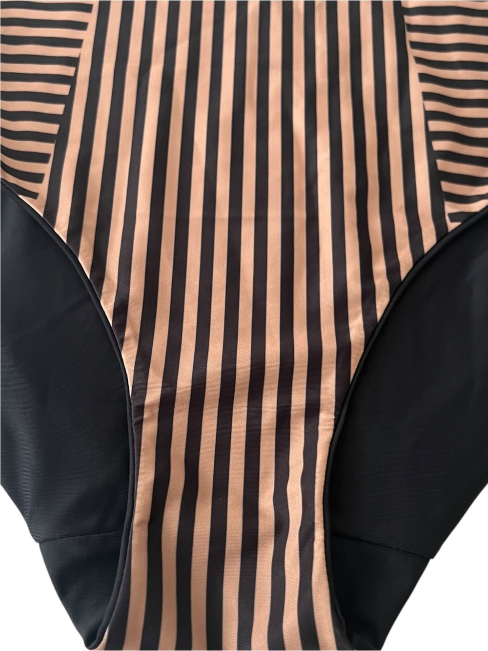 Baiia Valencia Reversible Bikini Bottoms  Size 4US - Picture 4 of 12